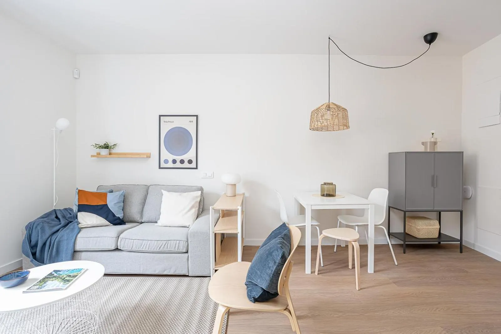 Modern 1 Bedroom Apartments Near Drassanes Barcelona Spain