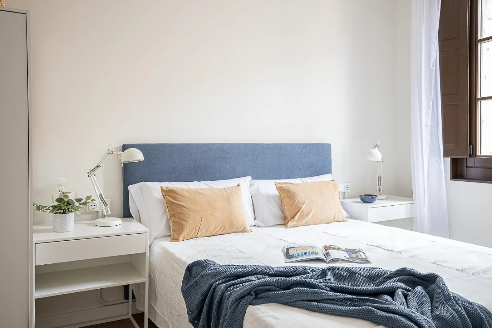Modern 1 Bedroom Apartments Near Drassanes Barcelona 0*,  Spain