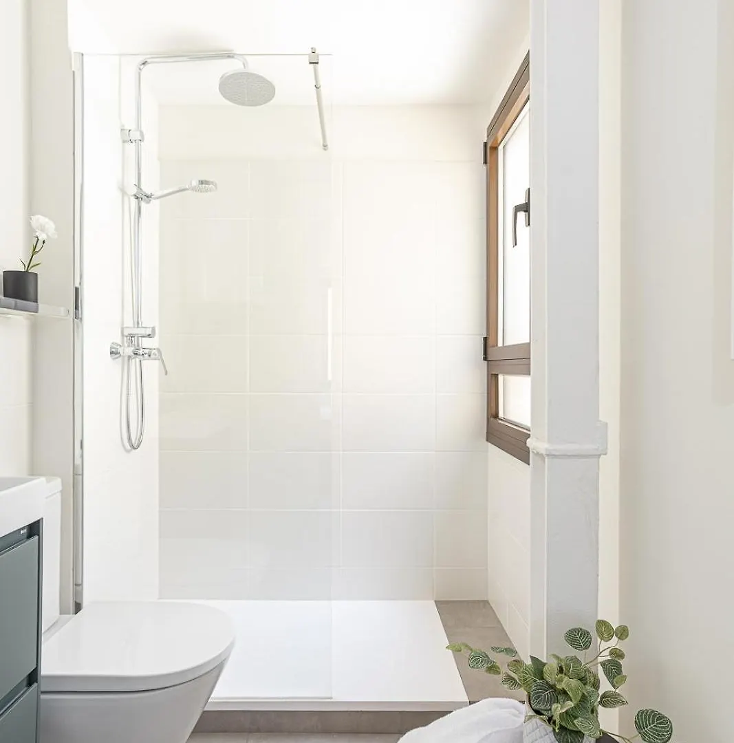 Modern 1 Bedroom Apartments Near Drassanes Barcelona